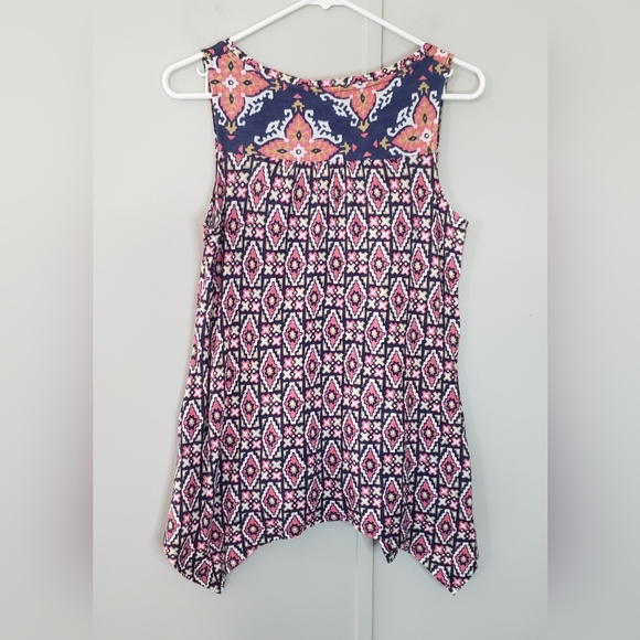 Anthropologie Akemi + Kin Asymmetrical Galapa Split Neck Tank Top - Picture 4 of 9